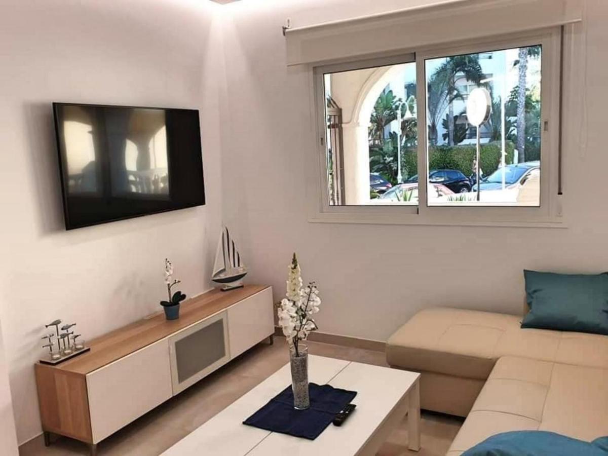 Apartamento Puerto Marina Beach La Carihuela Εξωτερικό φωτογραφία
