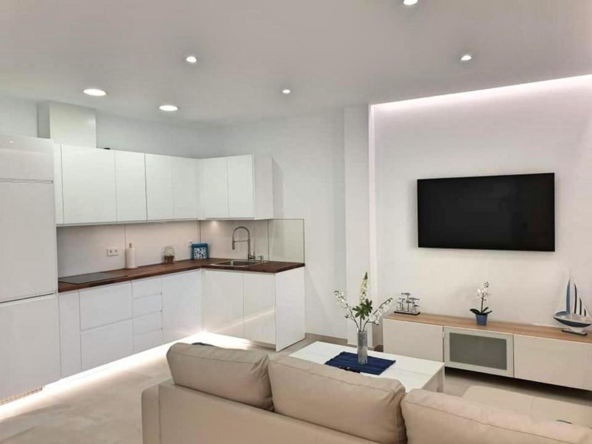 Apartamento Puerto Marina Beach La Carihuela Εξωτερικό φωτογραφία