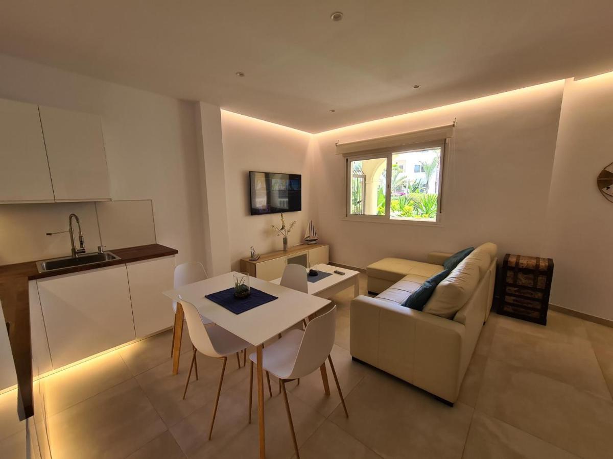 Apartamento Puerto Marina Beach La Carihuela Εξωτερικό φωτογραφία