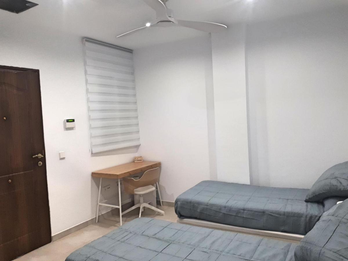 Apartamento Puerto Marina Beach La Carihuela Εξωτερικό φωτογραφία